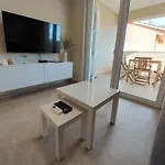 Seashells Tribunj דירה *