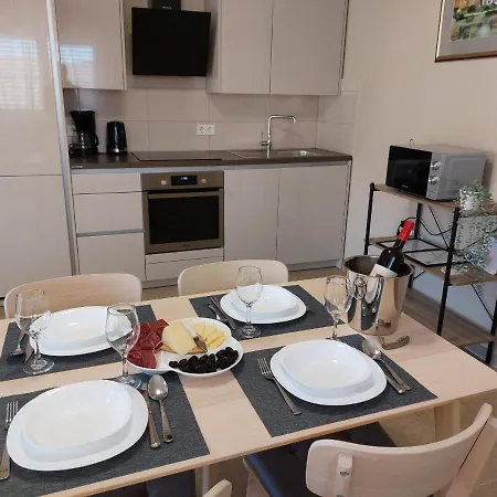 Apartment Seashells Tribunj