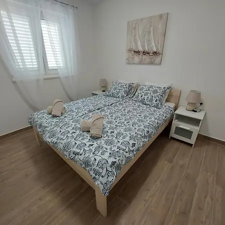 Seashells Tribunj 公寓